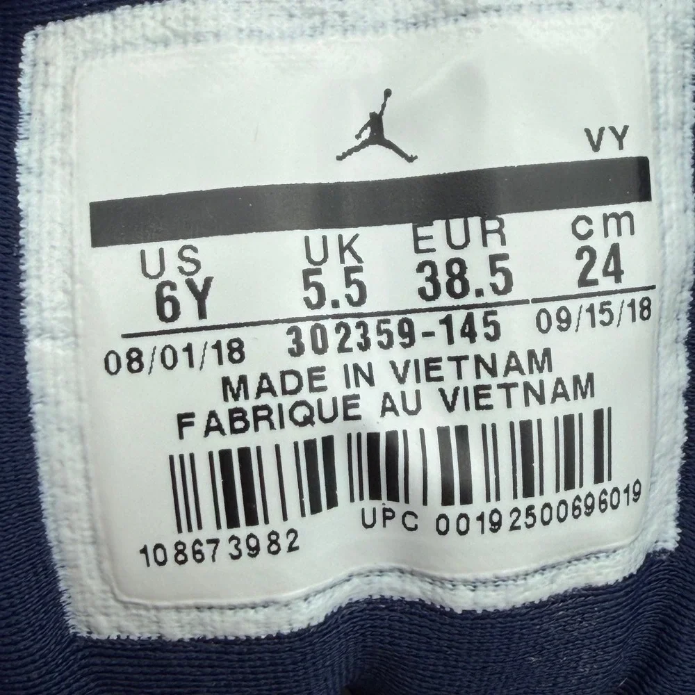 Jordan Air Jordan 9 Retro Pearl Blue 302359-145 Size 6Y‎ Women 7.5 - Picture 13 of 13